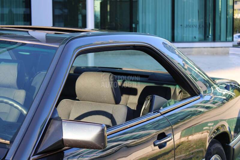 Mercedes Benz E 220 Coupe