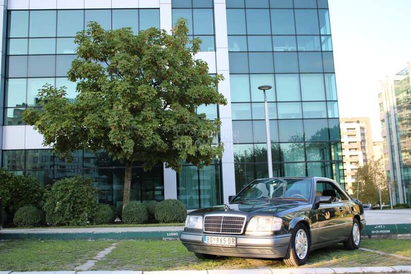 Mercedes Benz E 220 Coupe
