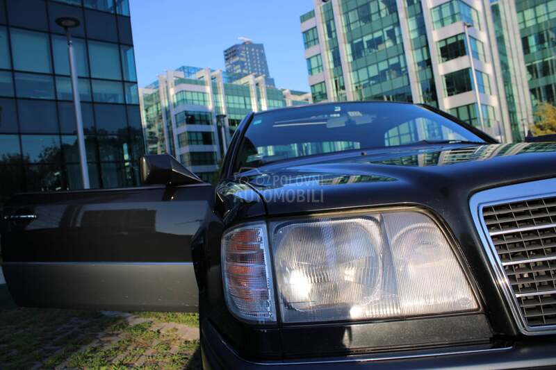 Mercedes Benz E 220 Coupe