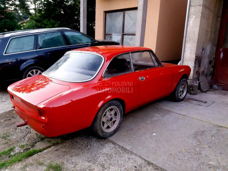 Alfa Romeo GT Junior 1300