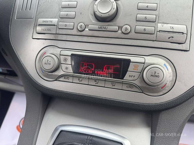 Ford Kuga 2.0TDCi/Titanium/4X4