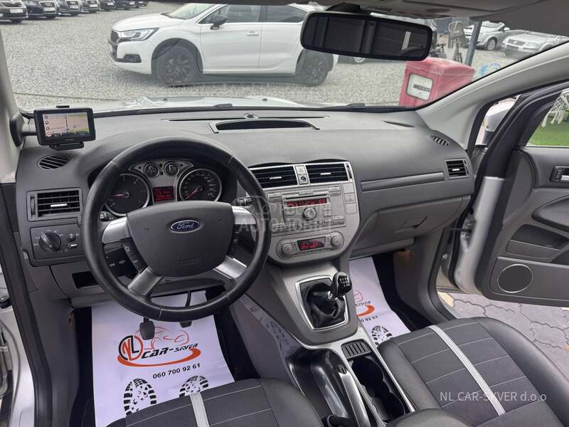 Ford Kuga 2.0TDCi/Titanium/4X4
