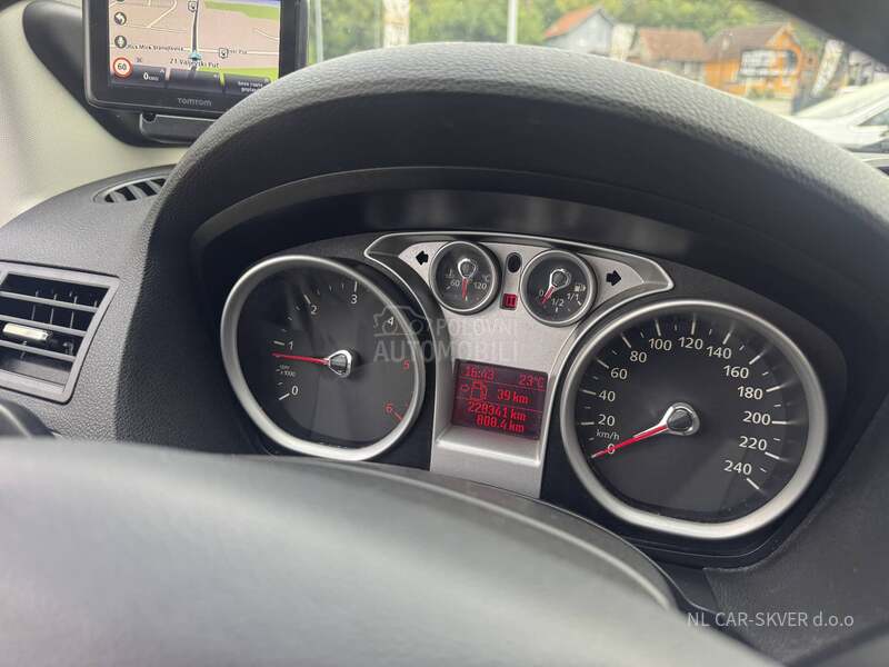 Ford Kuga 2.0TDCi/Titanium/4X4