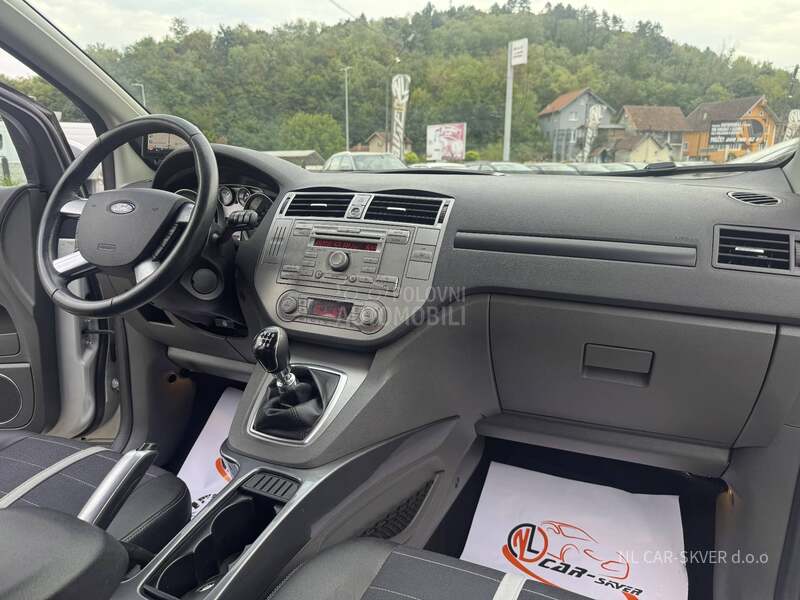 Ford Kuga 2.0TDCi/Titanium/4X4