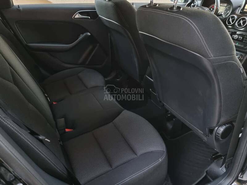 Mercedes Benz B 180 /AUTOM/