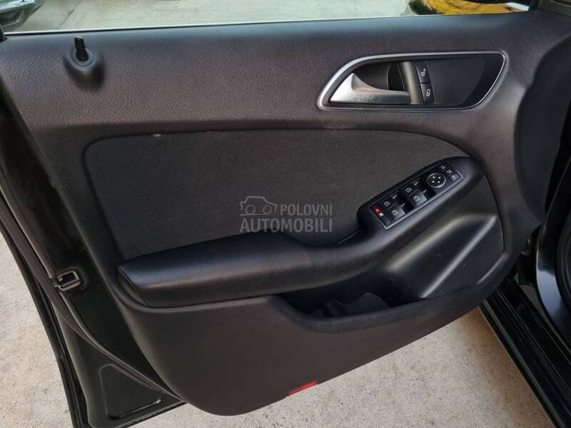 Mercedes Benz B 180 /AUTOM/