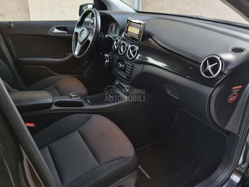 Mercedes Benz B 180 /AUTOM/