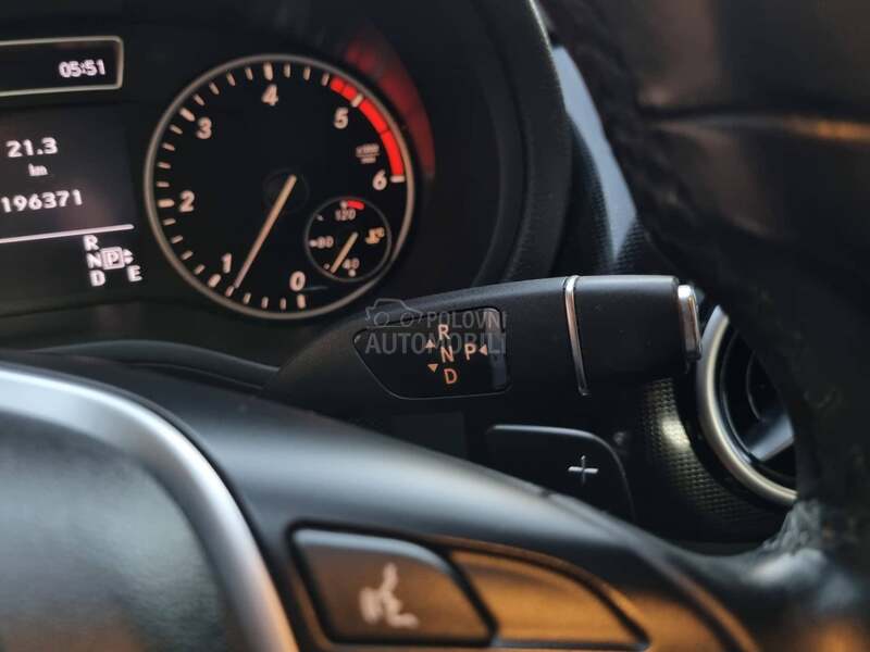 Mercedes Benz B 180 /AUTOM/