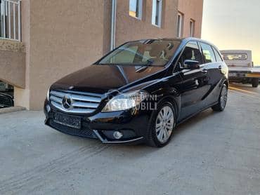 Mercedes Benz B 180 /AUTOM/