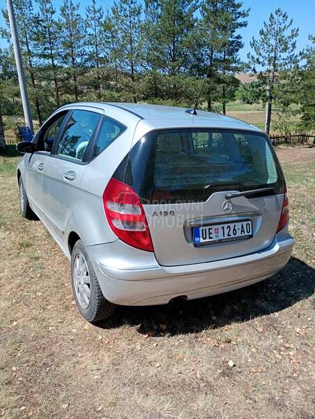 Mercedes Benz A 150 limuzina