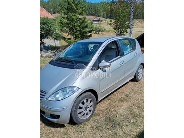 Mercedes Benz A 150 limuzina