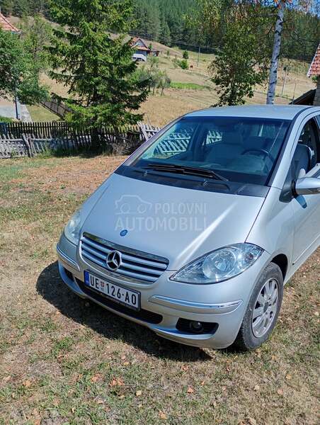 Mercedes Benz A 150 limuzina