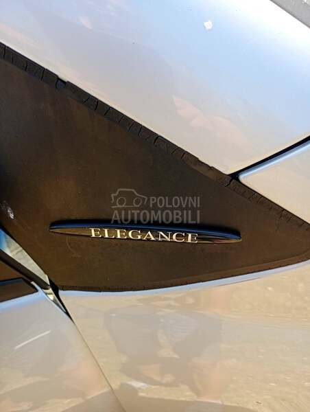 Mercedes Benz A 150 limuzina