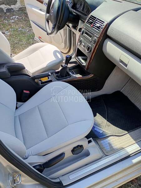 Mercedes Benz A 150 limuzina