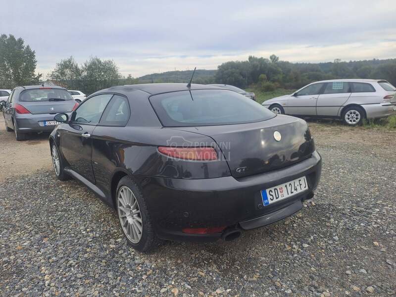 Alfa Romeo GT 
