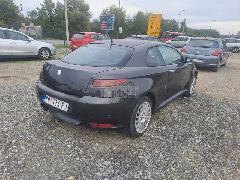 Alfa Romeo GT 