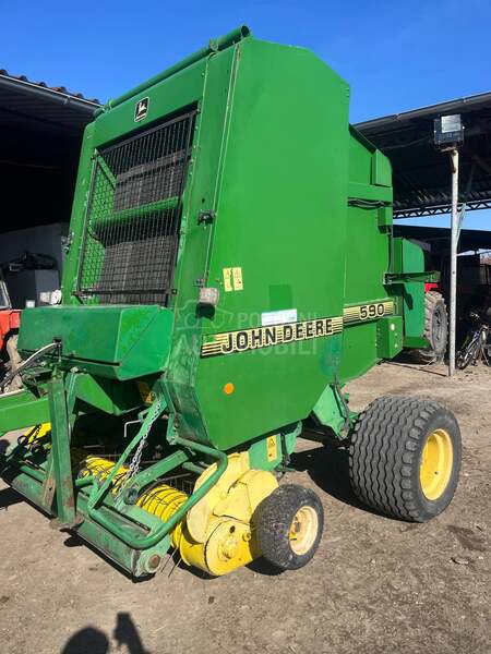 John Deere 590
