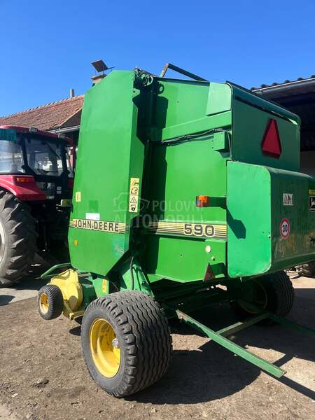 John Deere 590