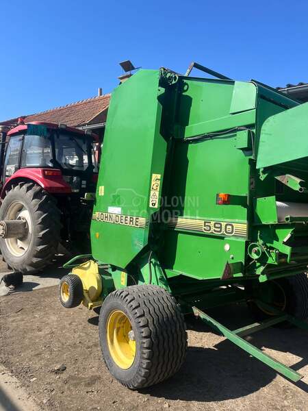 John Deere 590
