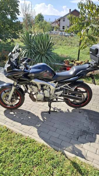 Yamaha Fazer 600