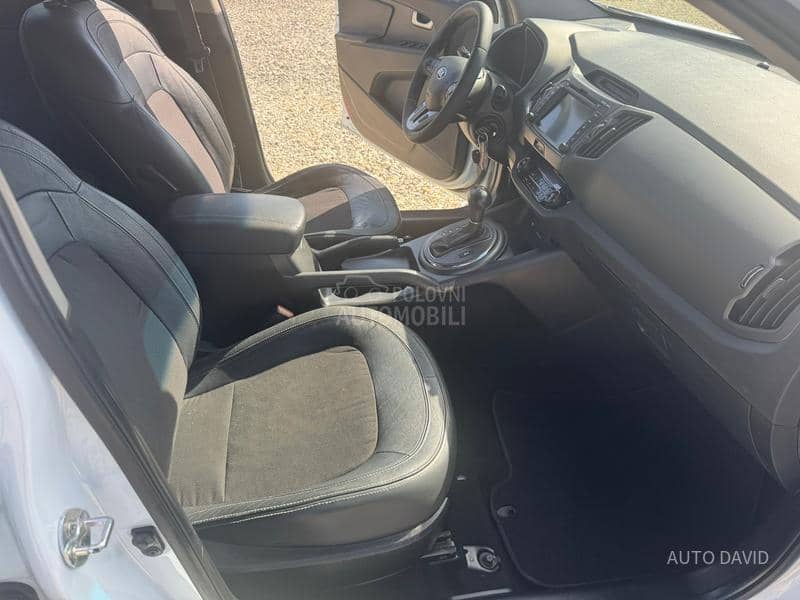 Kia Sportage 2.0 CRDI 4x4 P.A.N.O