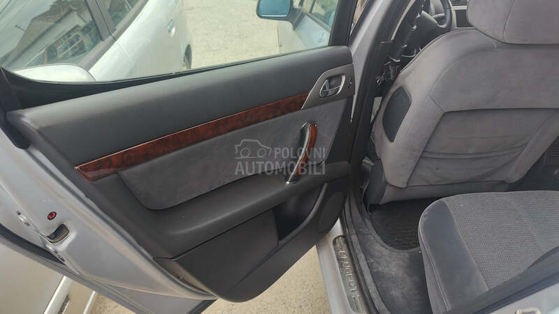 Peugeot 407 2.2