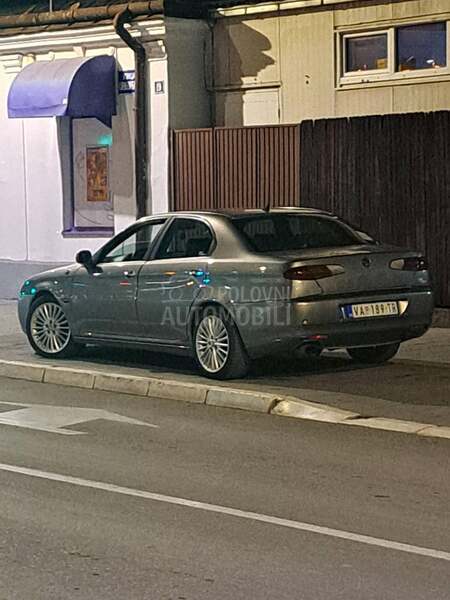 Alfa Romeo 166 jtdM
