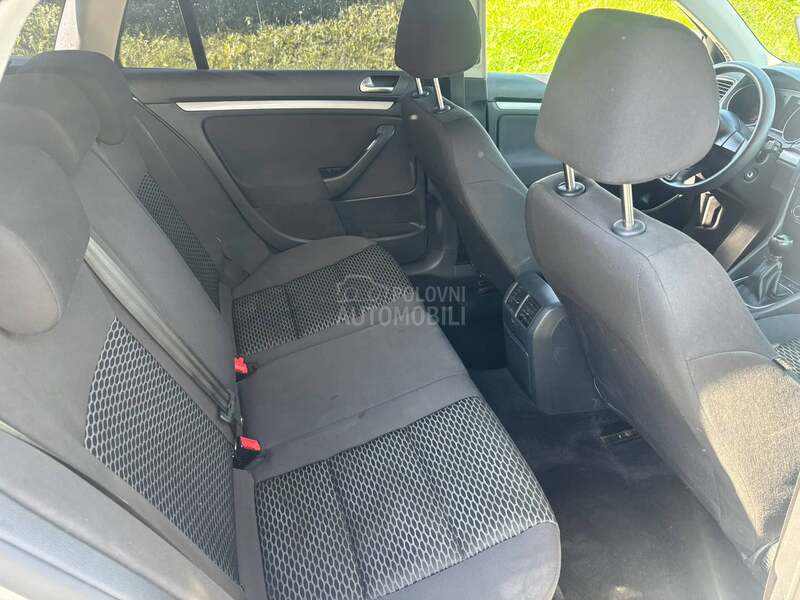 Volkswagen Golf 6 1.6 tdi