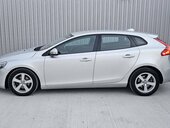 Volvo V40 1.6 D2 SERVISN A
