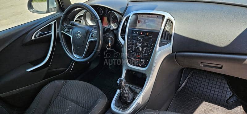 Opel Astra J CDTI 1.7 Opel Astra J CDTI 1.7