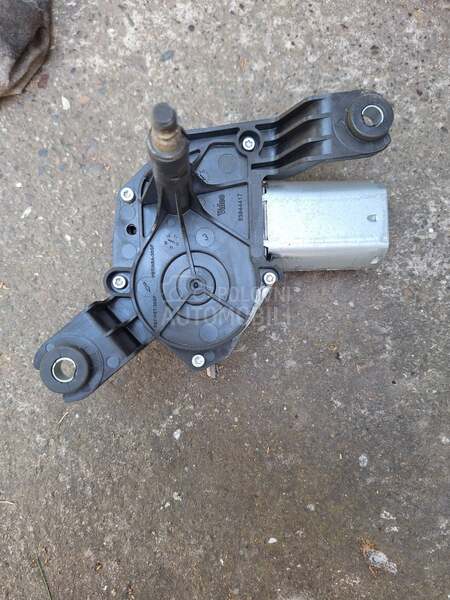 motor zadnjeg brisaca