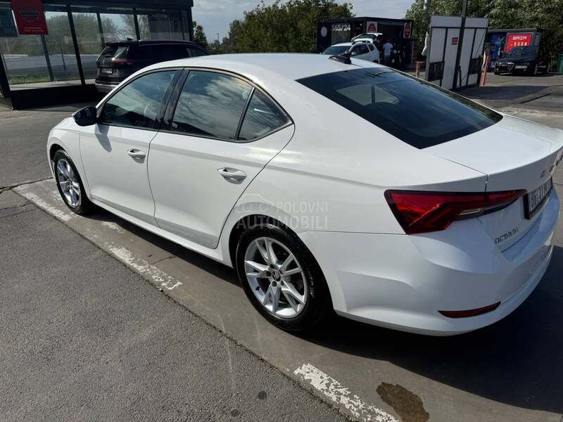 Škoda Octavia KUPLJEN U SR