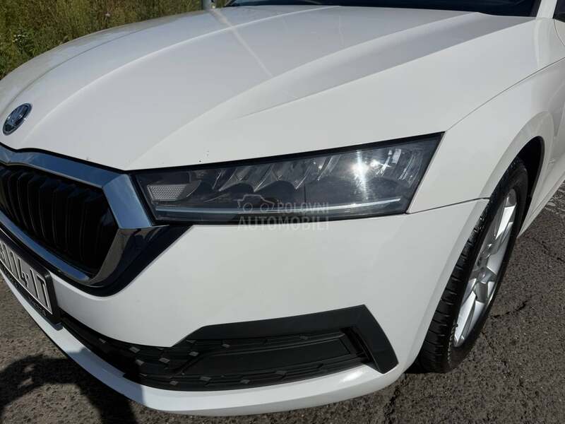 Škoda Octavia KUPLJEN U SR
