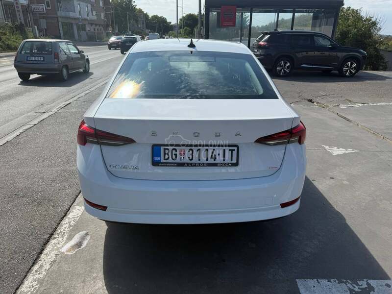 Škoda Octavia KUPLJEN U SR