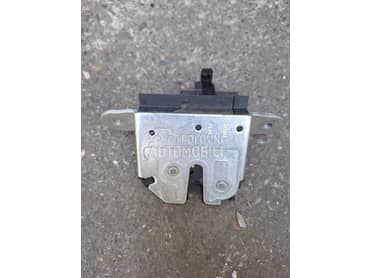 brava gepeka za Opel Corsa D od 2006. do 2012. god.