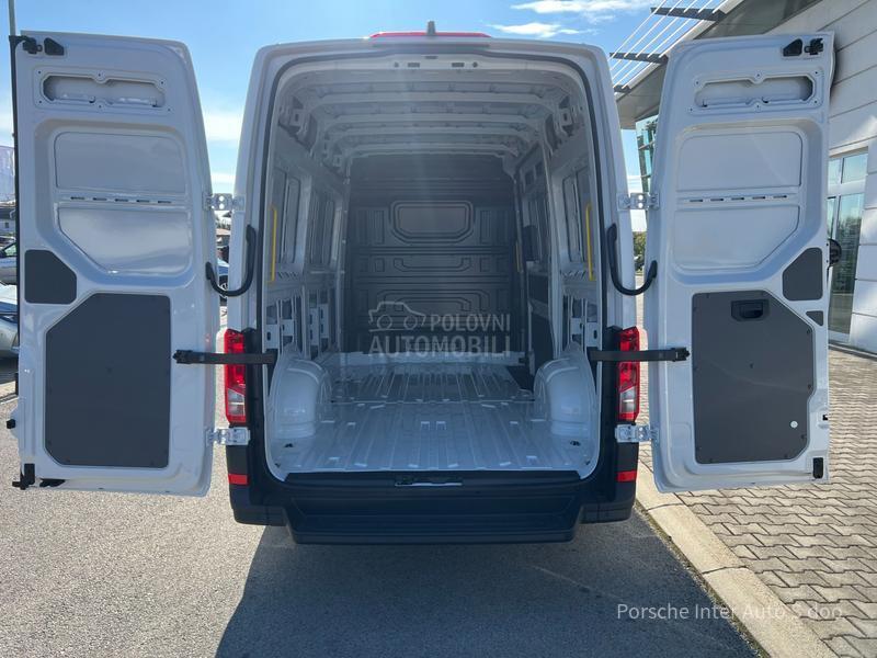 Volkswagen Crafter Furgon 35 MR