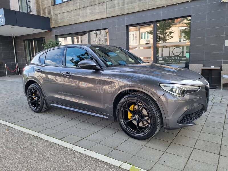 Alfa Romeo Stelvio Q4 Veloce