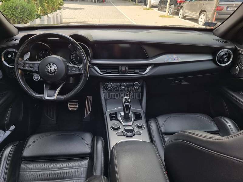 Alfa Romeo Stelvio Q4 Veloce