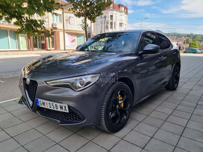Alfa Romeo Stelvio Q4 Veloce