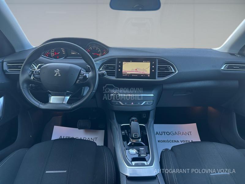 Peugeot 308 1.2 ALLURE A/T