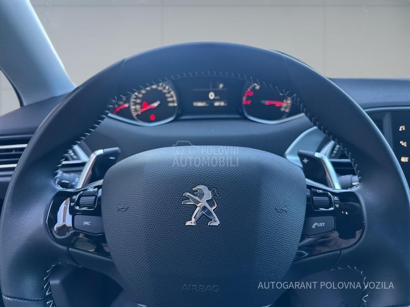 Peugeot 308 1.2 ALLURE A/T