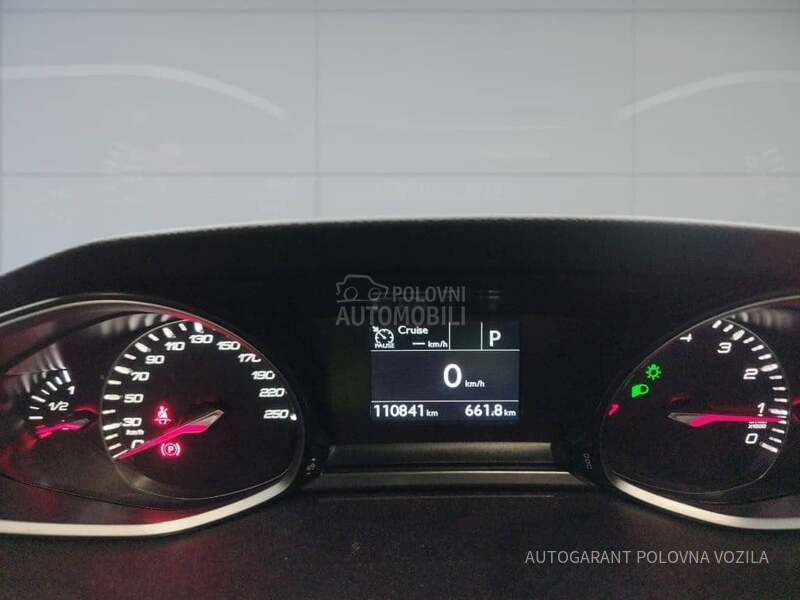 Peugeot 308 1.2 ALLURE A/T