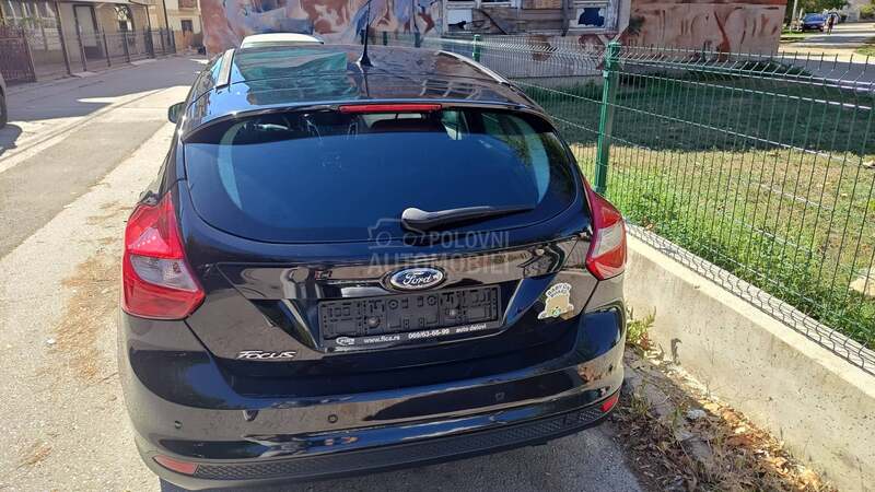 Ford Focus 1.6 B CH
