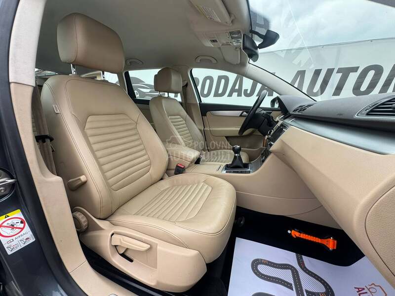 Volkswagen Passat B7 NAV / KOŽA