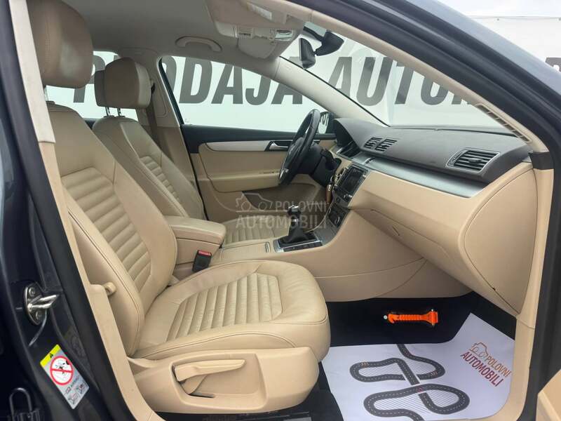 Volkswagen Passat B7 NAV / KOŽA