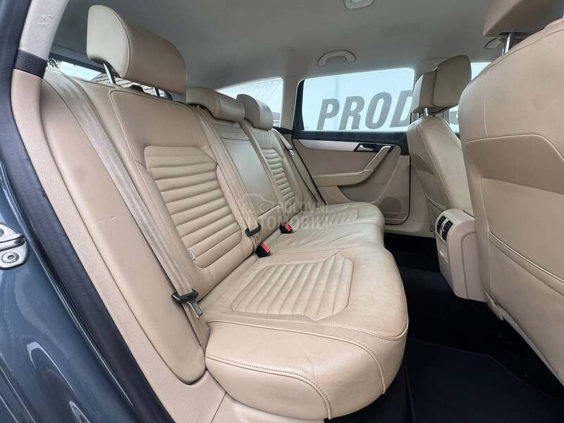 Volkswagen Passat B7 NAV / KOŽA