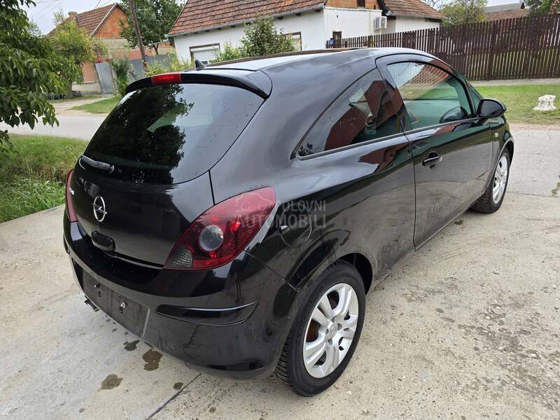 Opel Corsa D 1,4