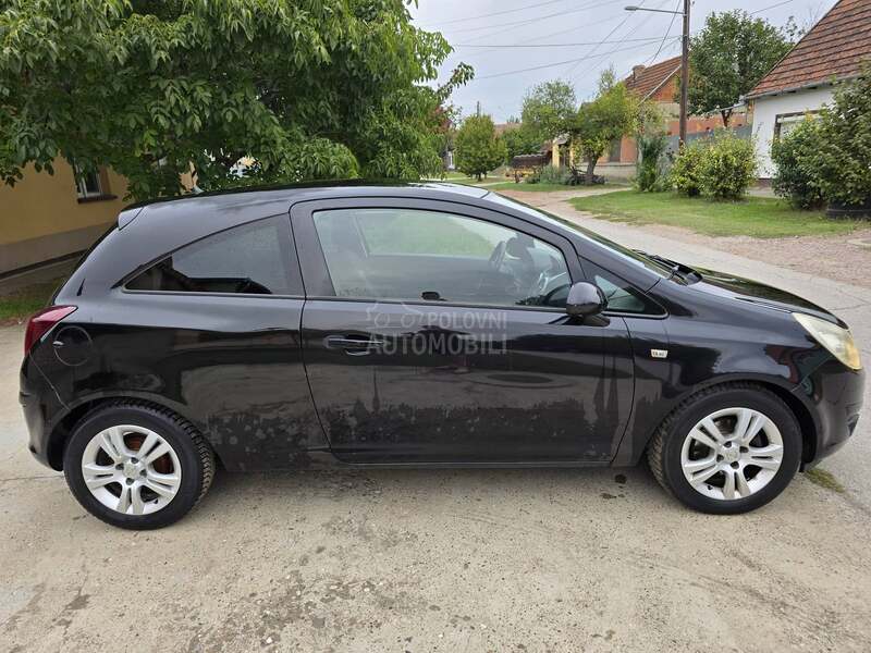 Opel Corsa D 1,4