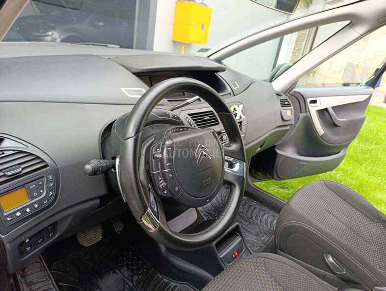 Citroen C4 Picasso 1.6 hdi N A V I G A