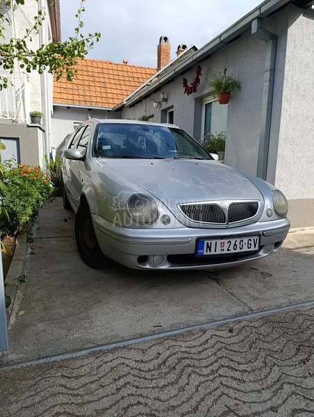 Lancia Lybra 